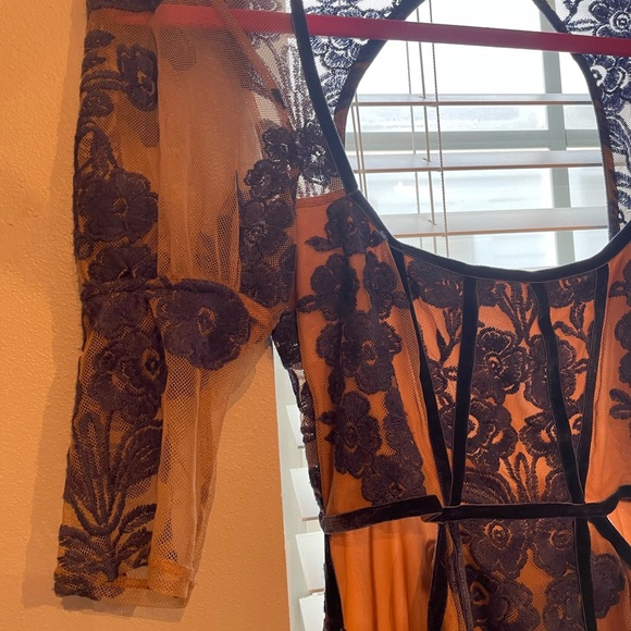 For Love and Lemons Lace Midi - Picture 3 of 6